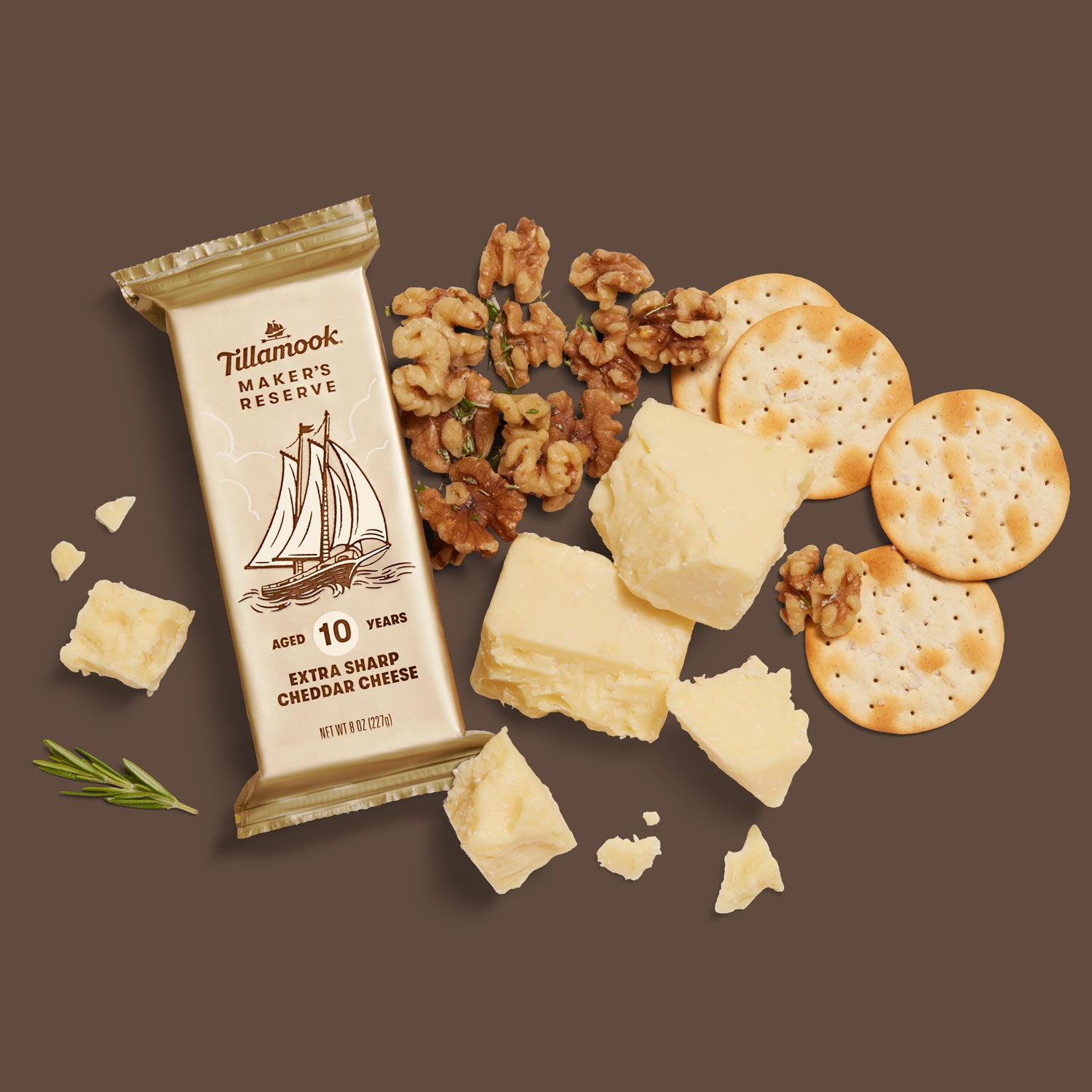 Maker's Reserve 10-Year Extra Sharp Cheddar – Tillamook Shop